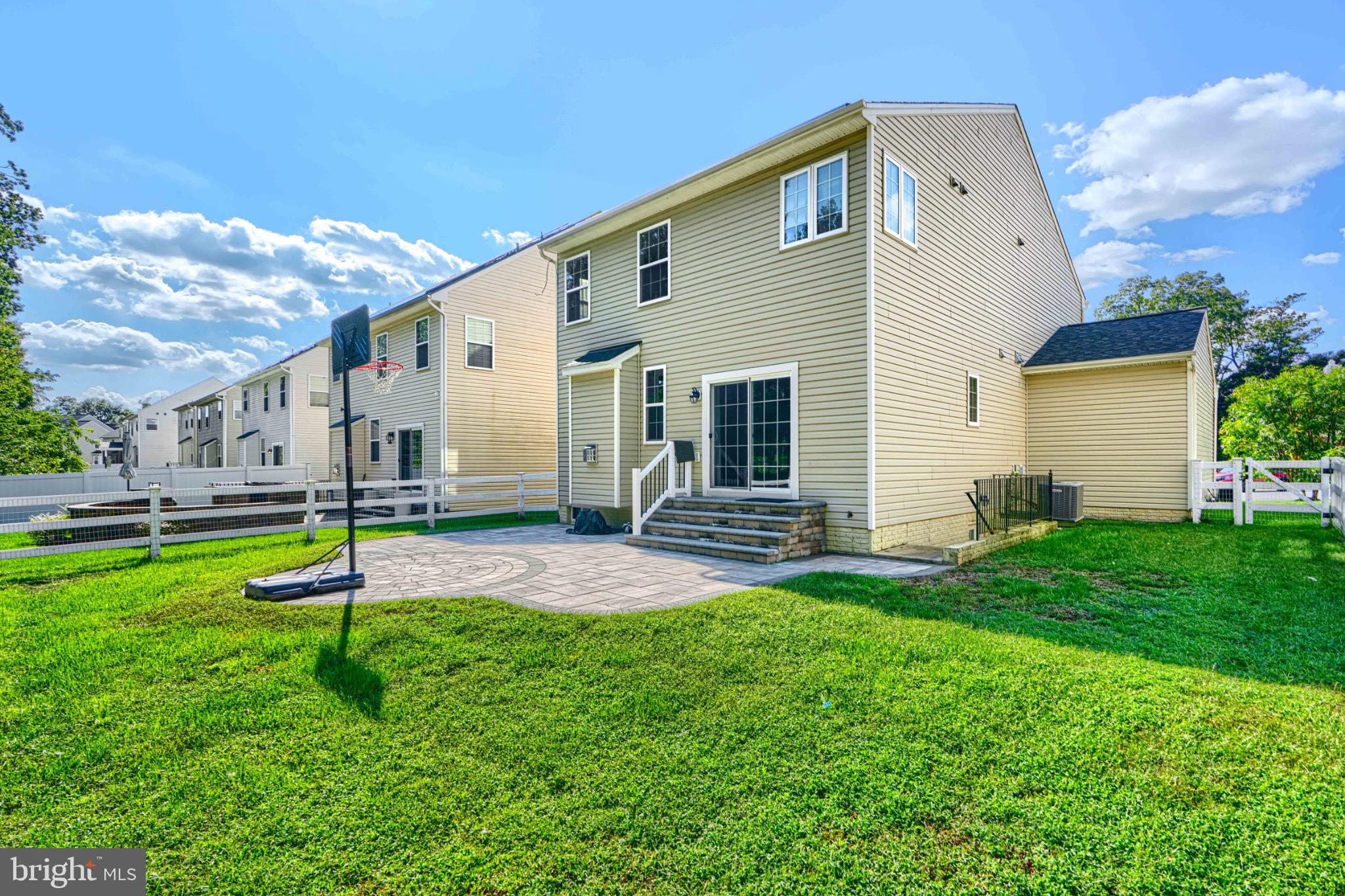 TANYARD SPRINGS - Residential