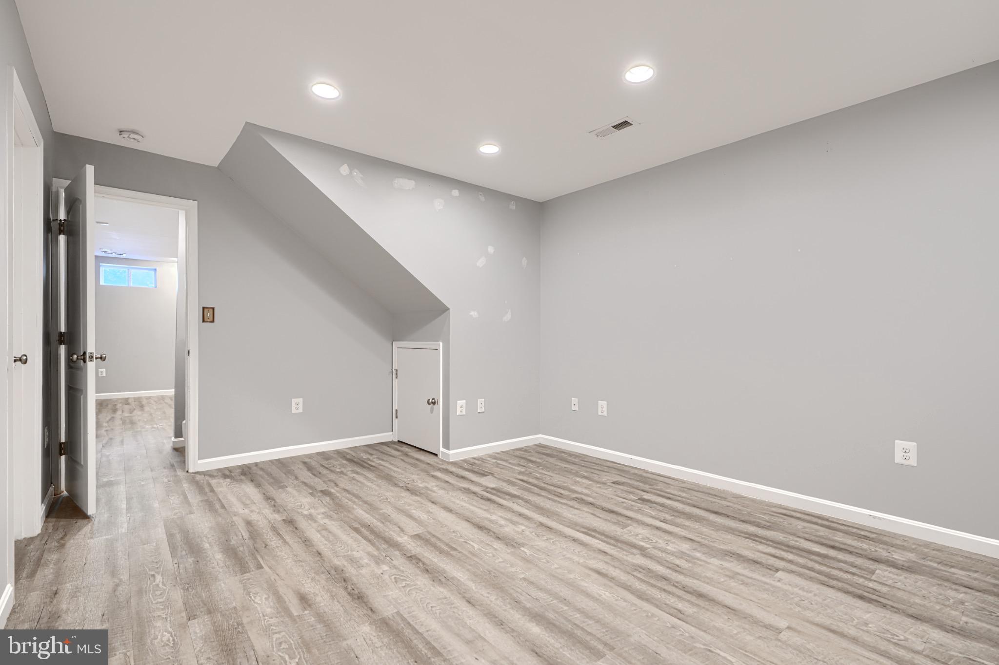 TANYARD SPRINGS - Residential