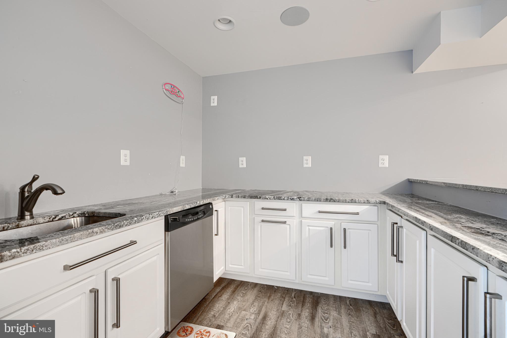 TANYARD SPRINGS - Residential