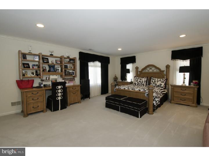 BRYN MAWR - Residential