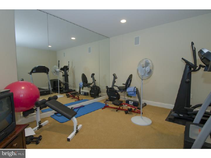 BRYN MAWR - Residential