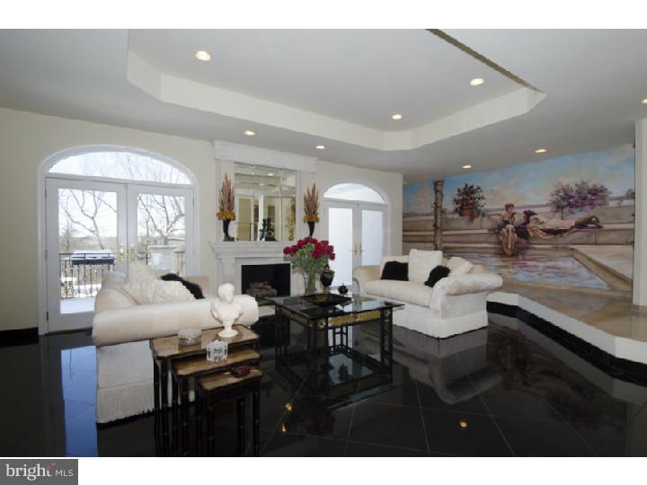 BRYN MAWR - Residential