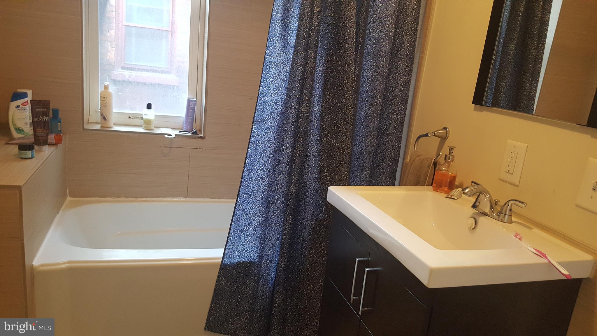 RITTENHOUSE SQUARE - Residential Lease