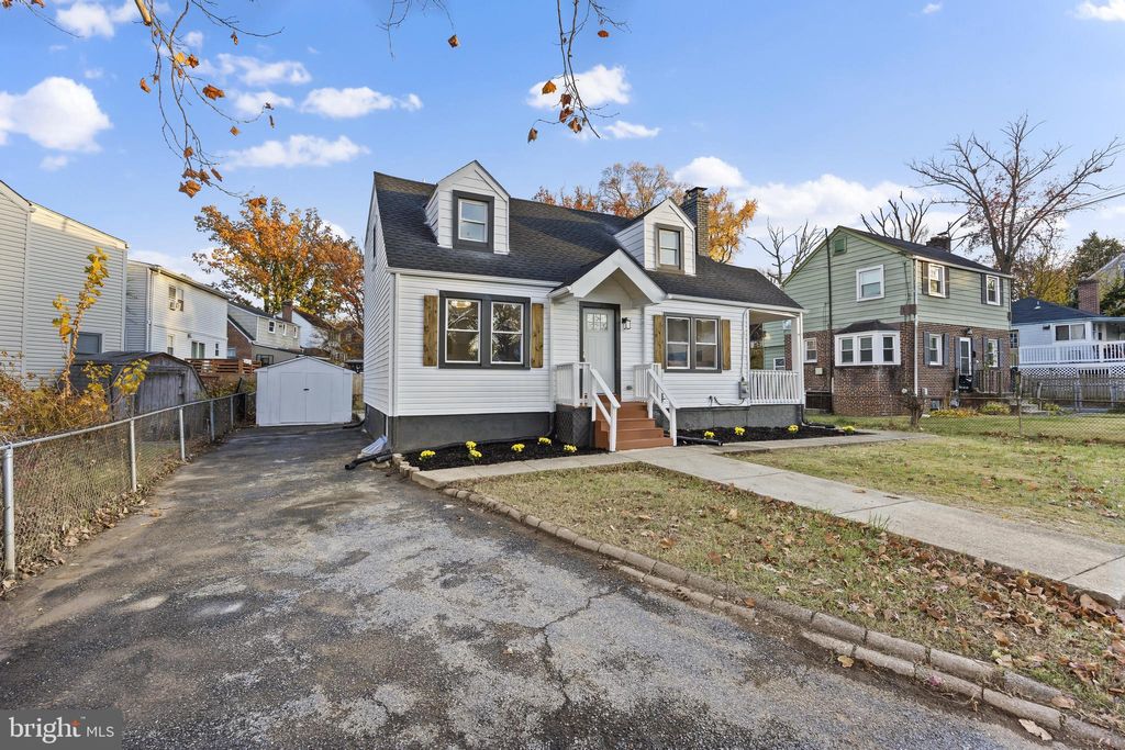 Photo of 5009 55th Avenue, HYATTSVILLE, MD 20781 (MLS # MDPG2183020)