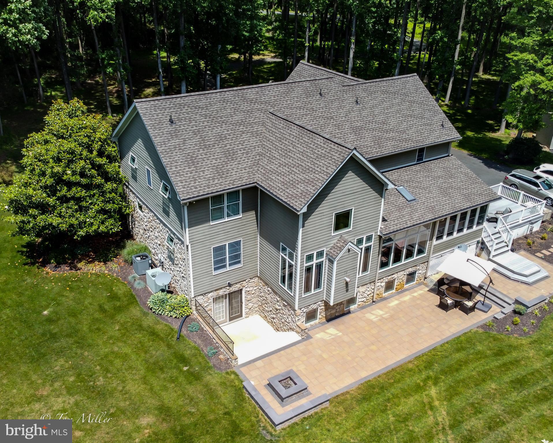 PRIESTFORD OVERLOOK - Residential