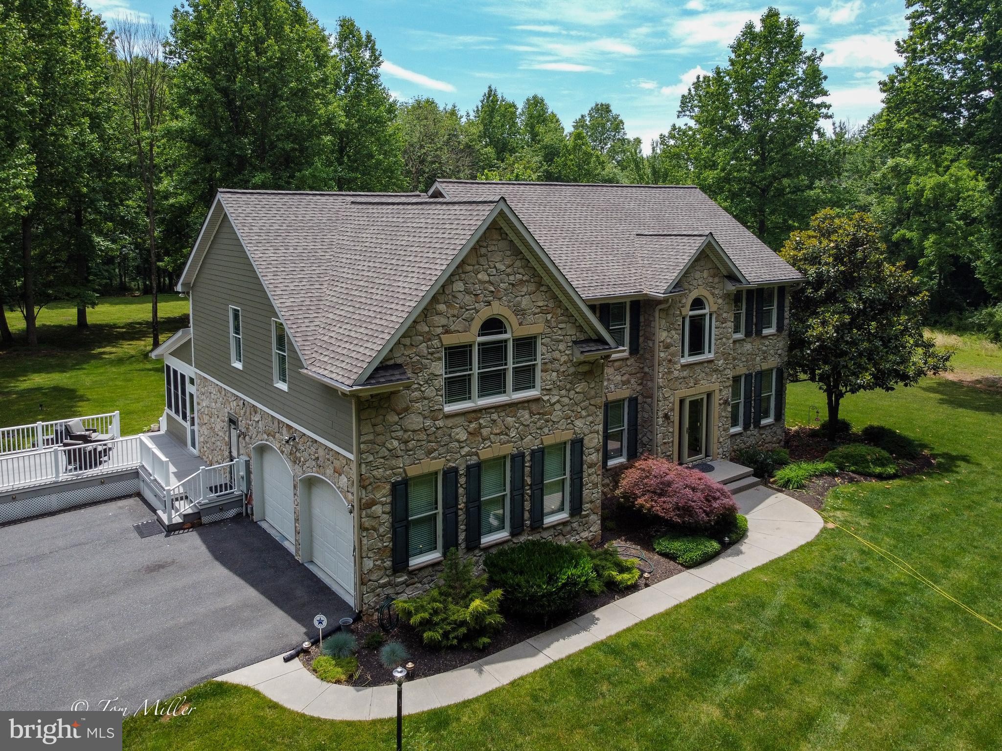 PRIESTFORD OVERLOOK - Residential