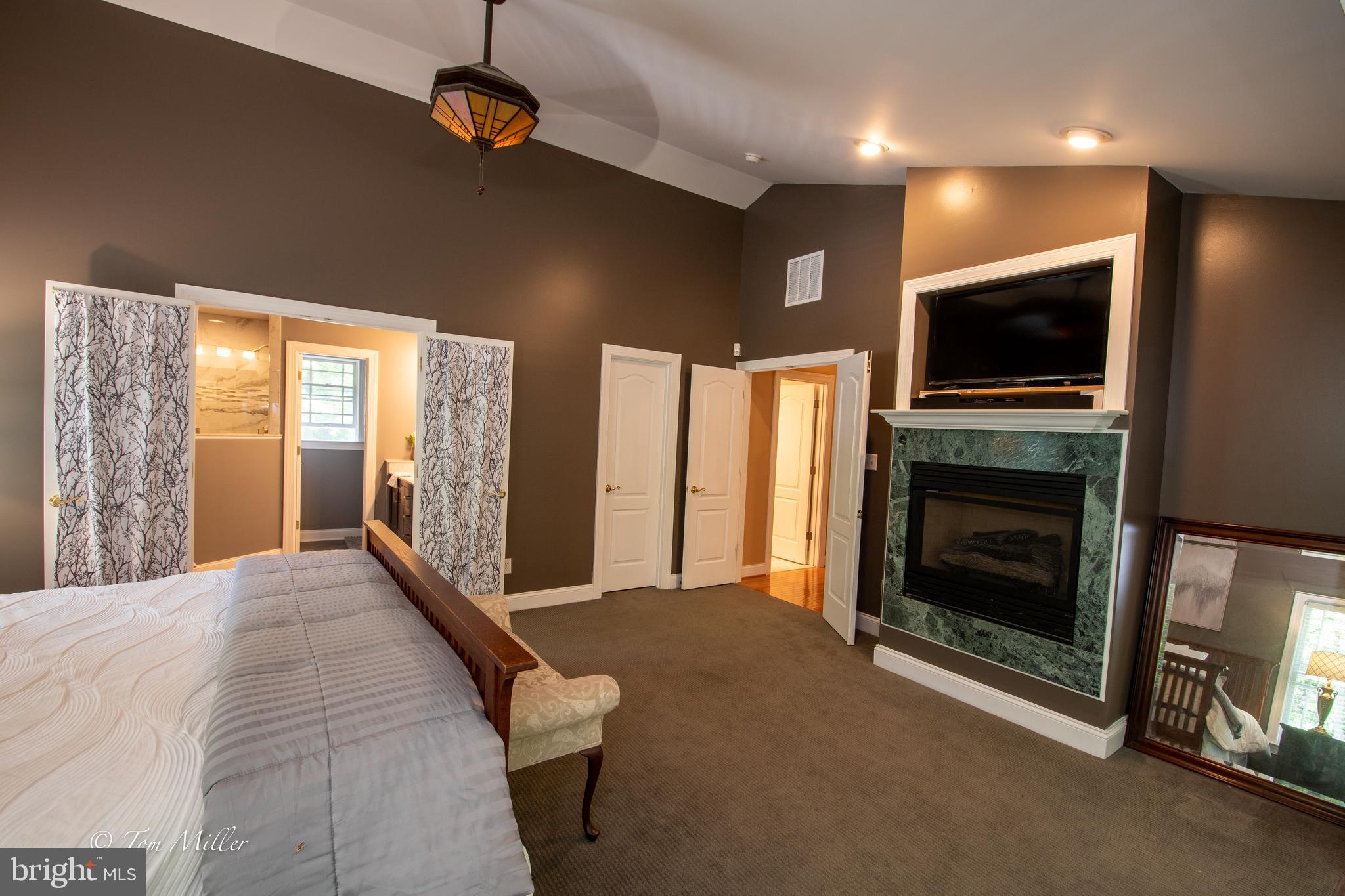 PRIESTFORD OVERLOOK - Residential