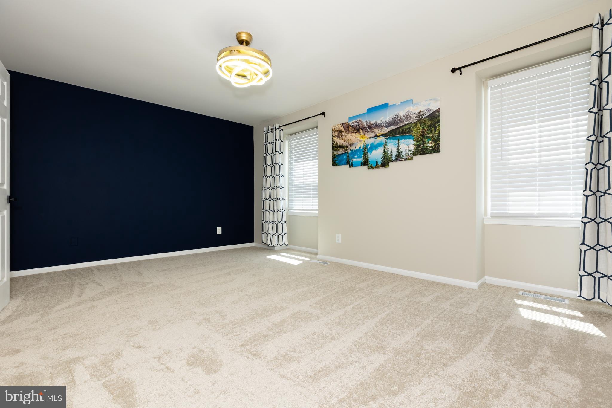 COUNTRY CREEK - Residential