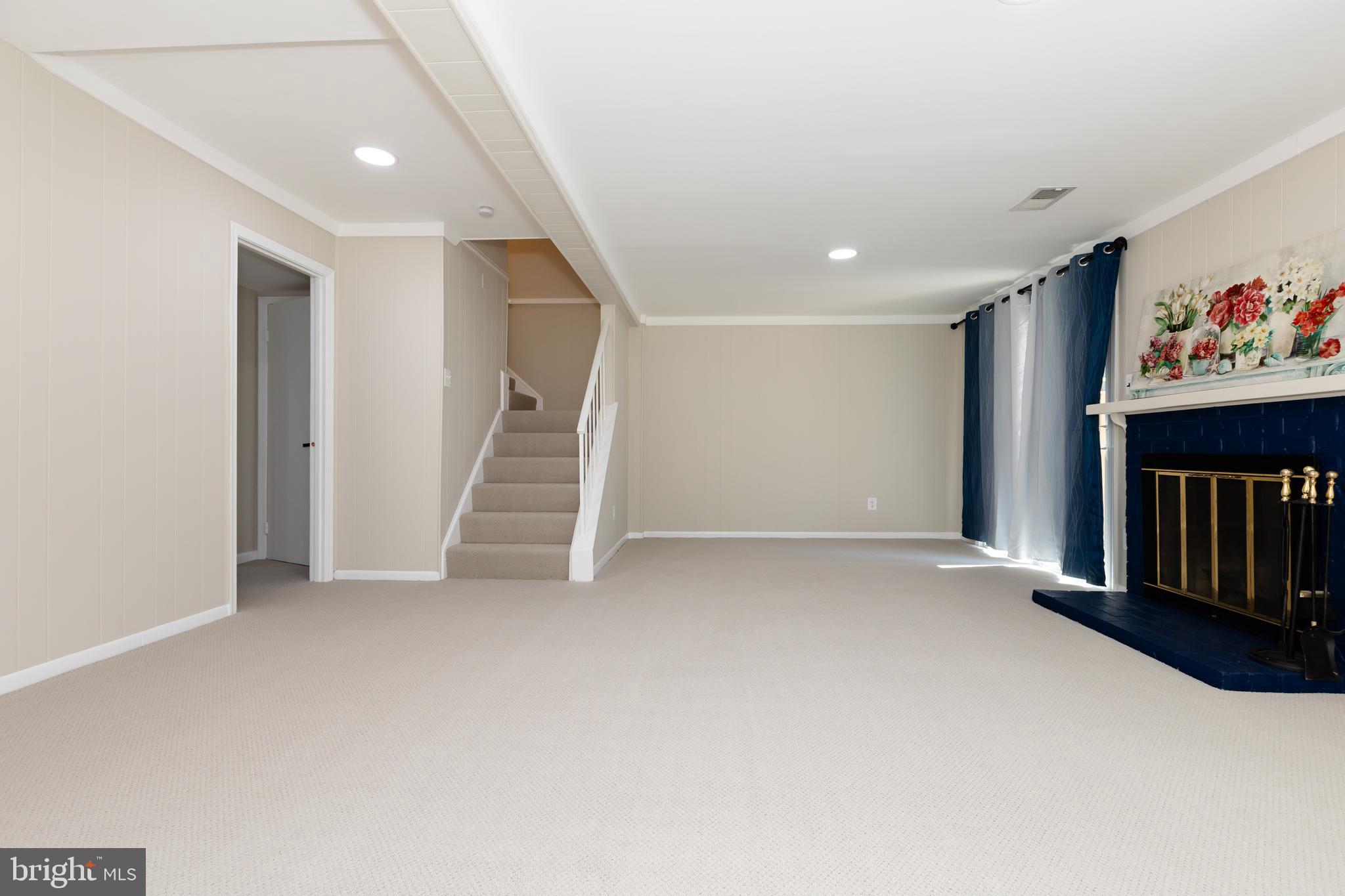 COUNTRY CREEK - Residential