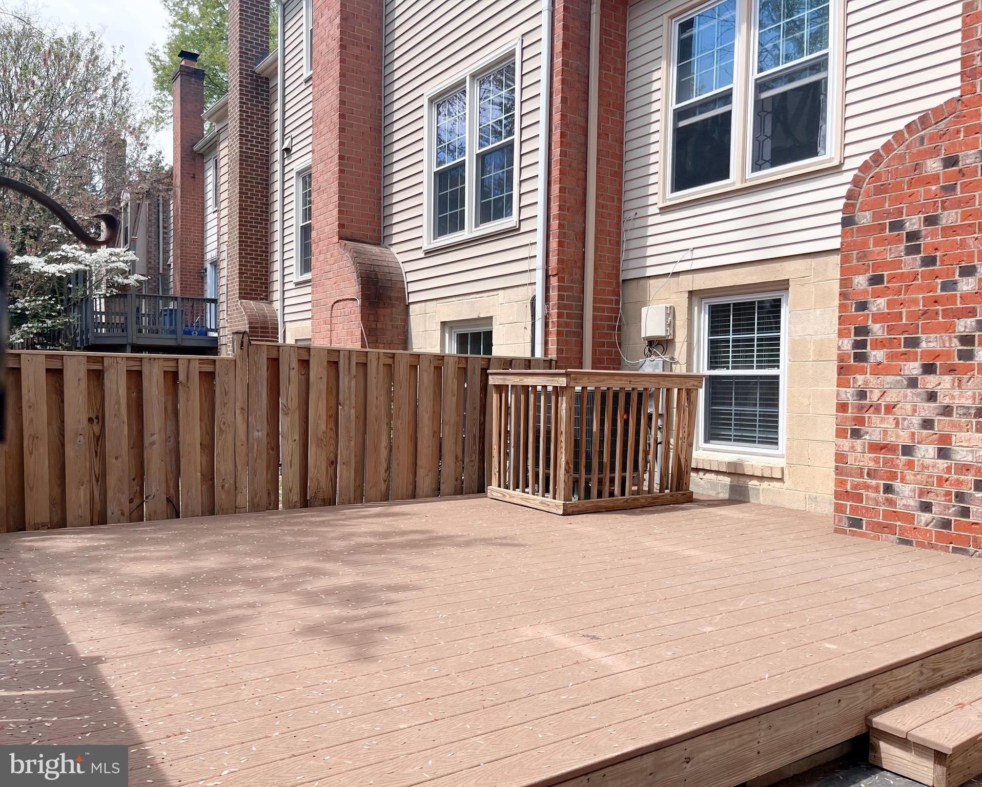 COUNTRY CREEK - Residential