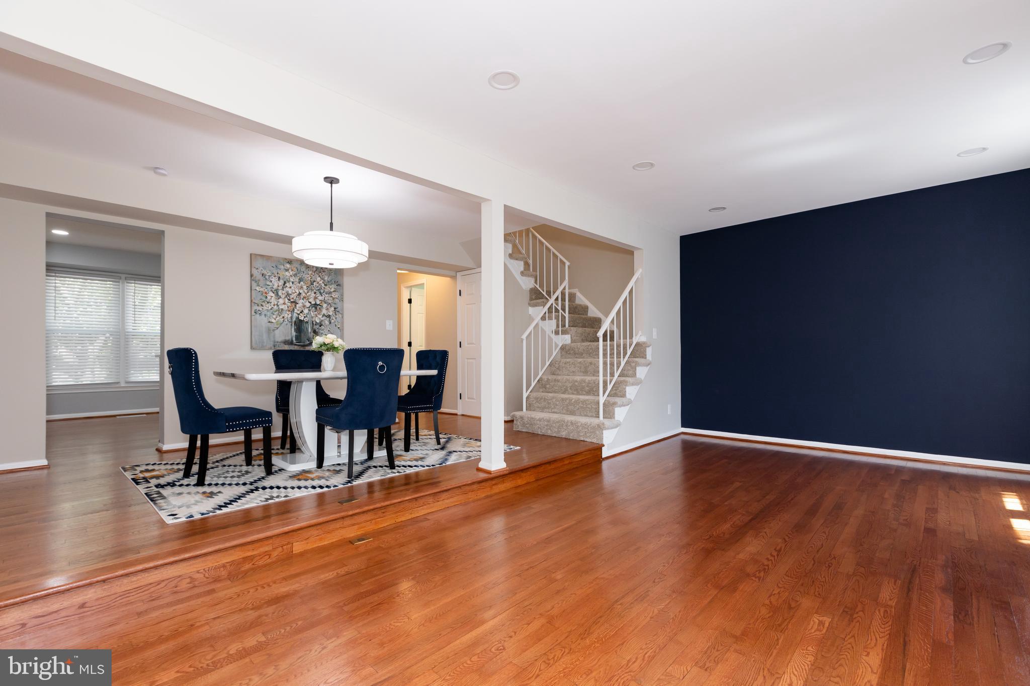 COUNTRY CREEK - Residential