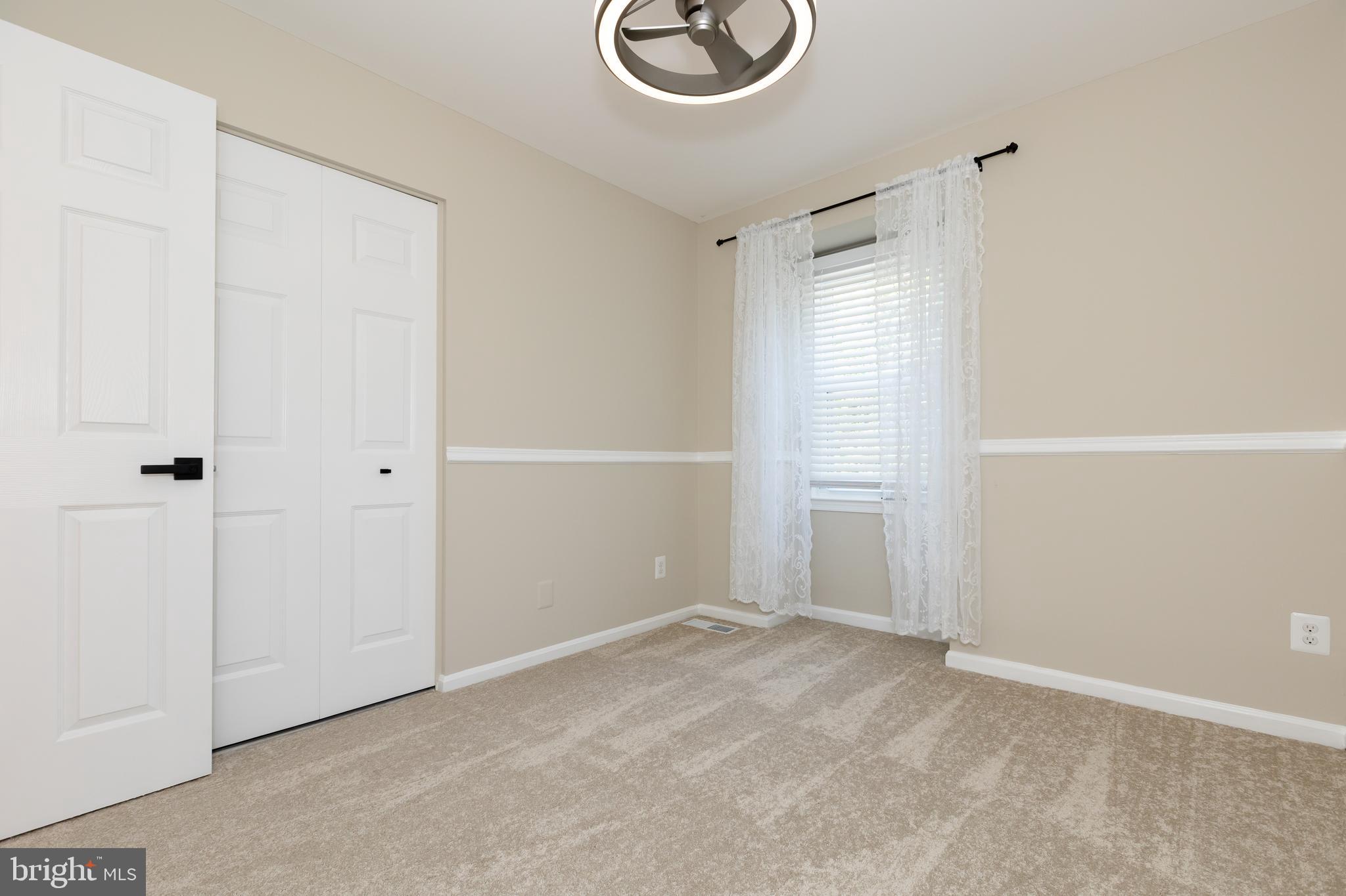 COUNTRY CREEK - Residential