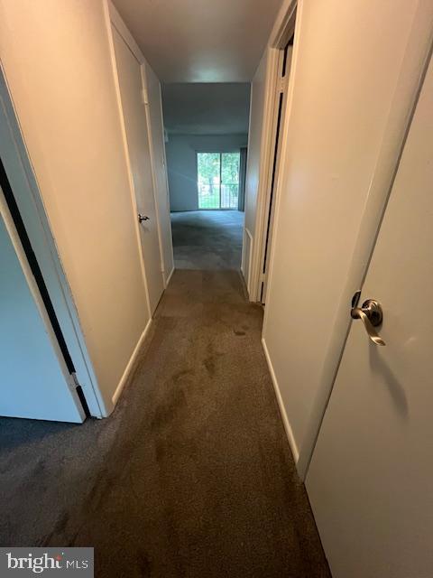 DANBURY VILLAGE - Residential Lease
