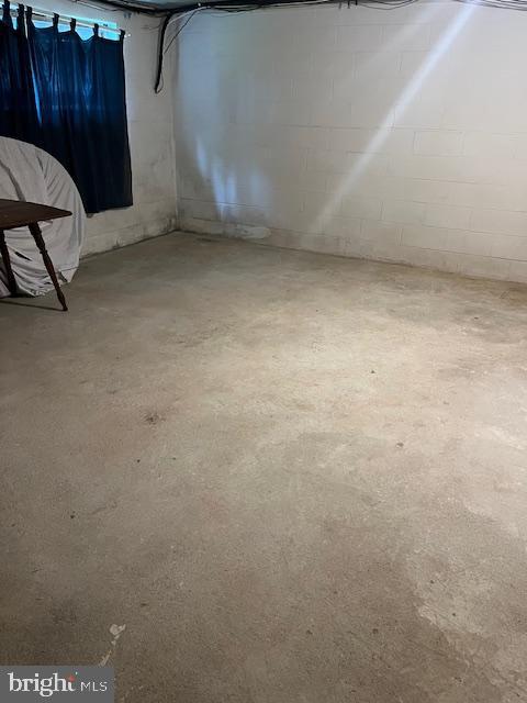 DANBURY VILLAGE - Residential Lease