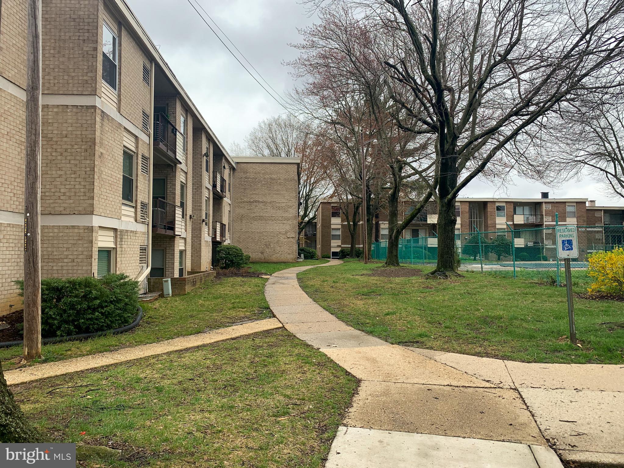 MARLOW TOWERS CONDOMINIUMS - Residential Lease