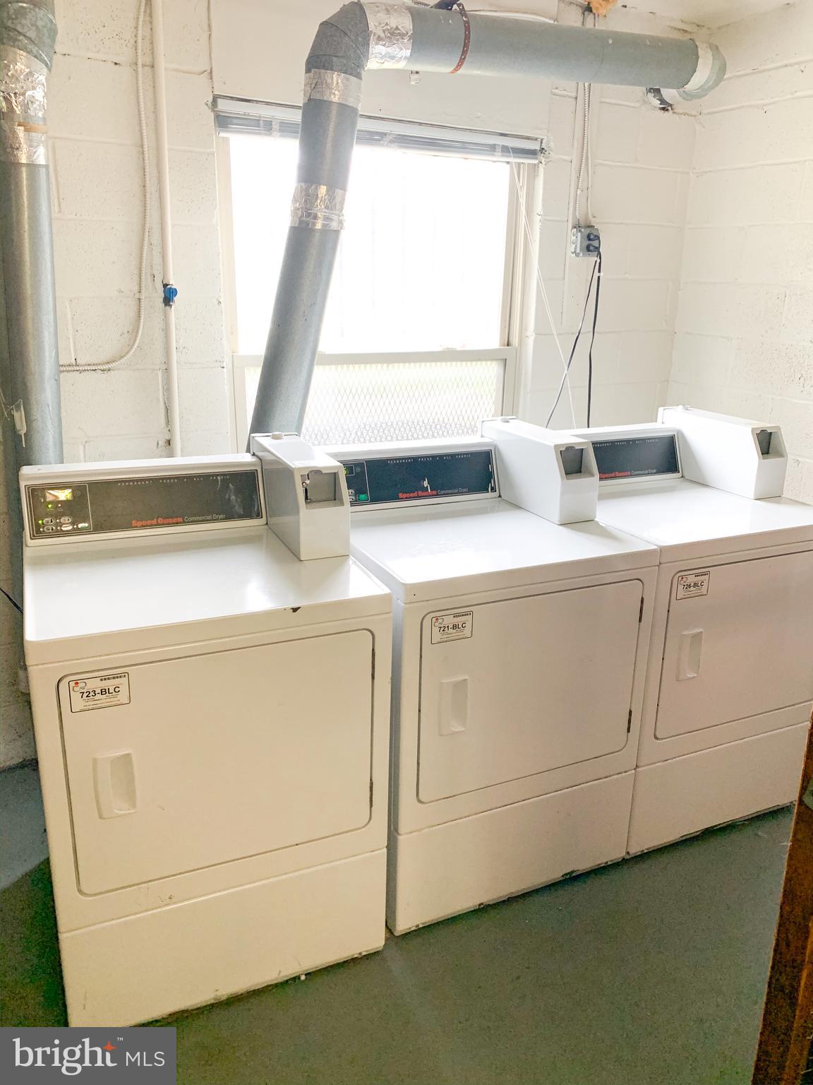 MARLOW TOWERS CONDOMINIUMS - Residential Lease