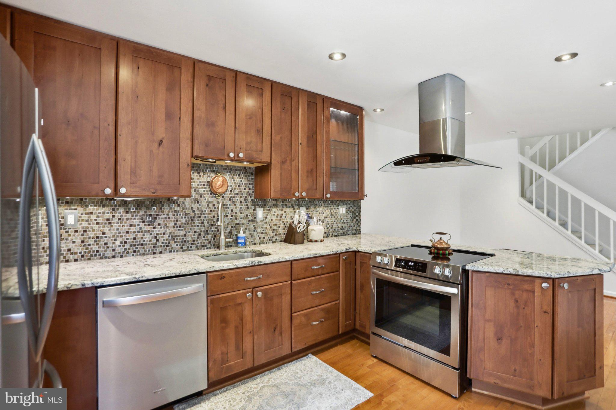 1025 BOROS COURT