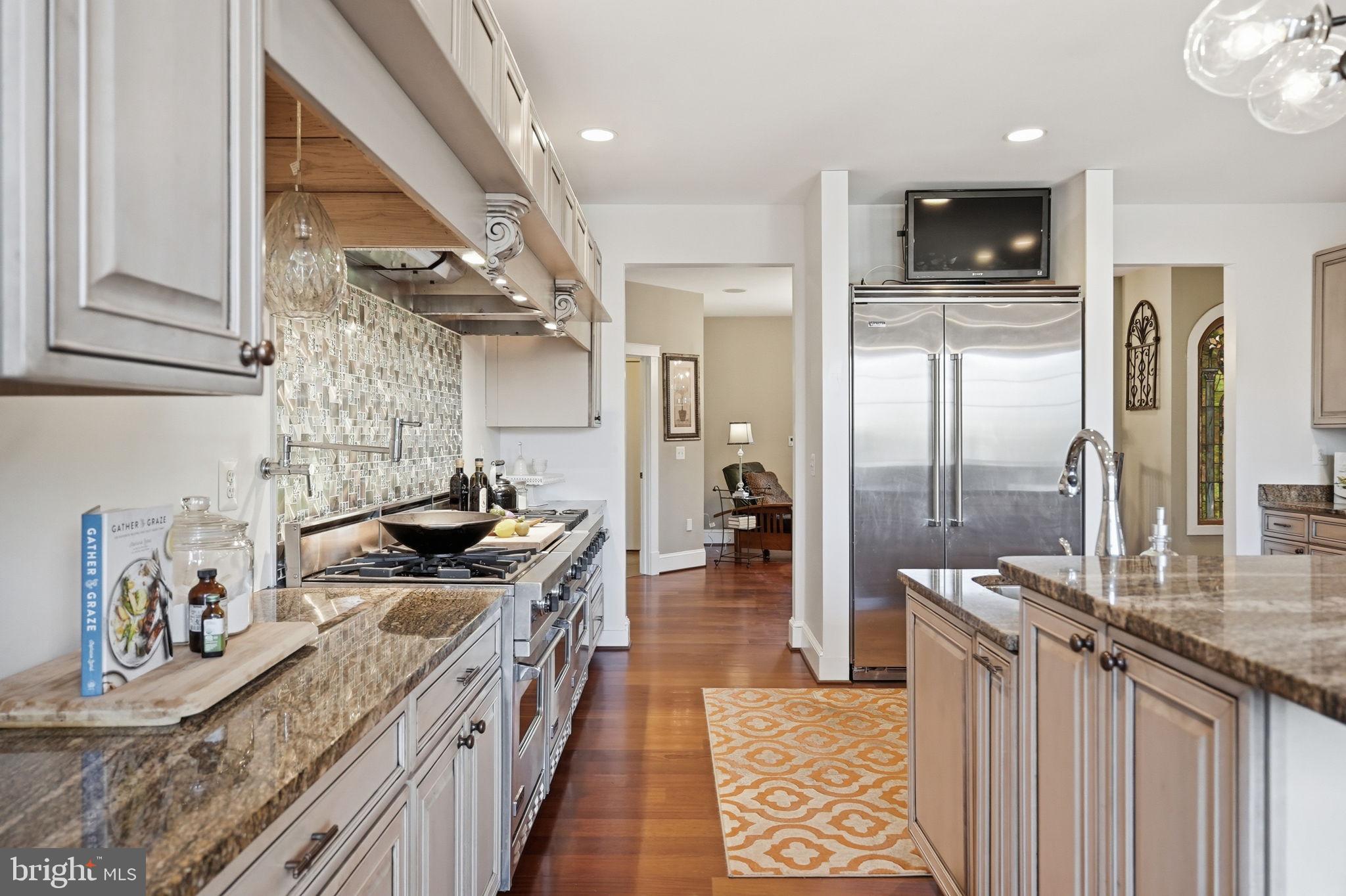 DARNESTOWN OUTSIDE - Residential