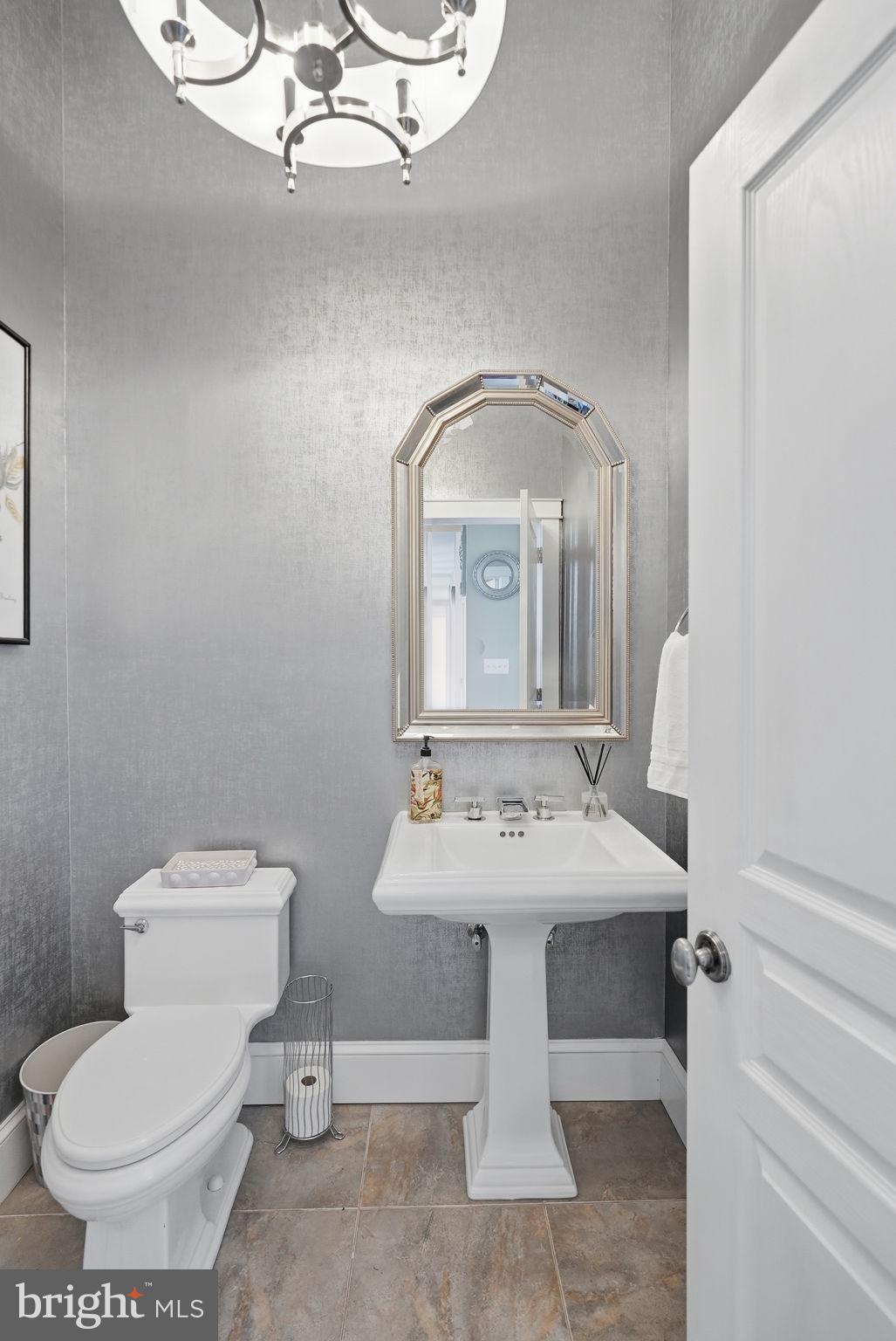 DARNESTOWN OUTSIDE - Residential