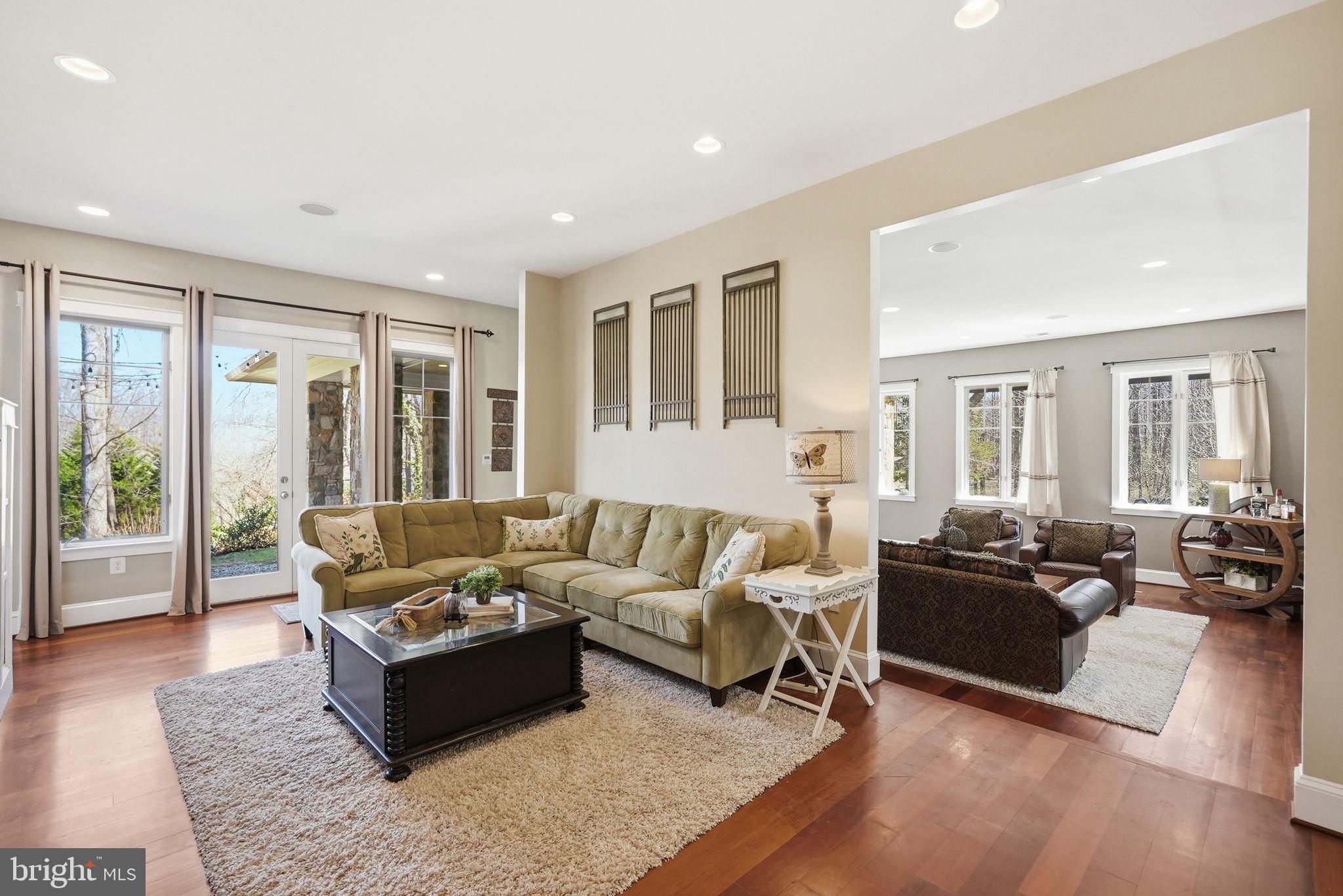 DARNESTOWN OUTSIDE - Residential