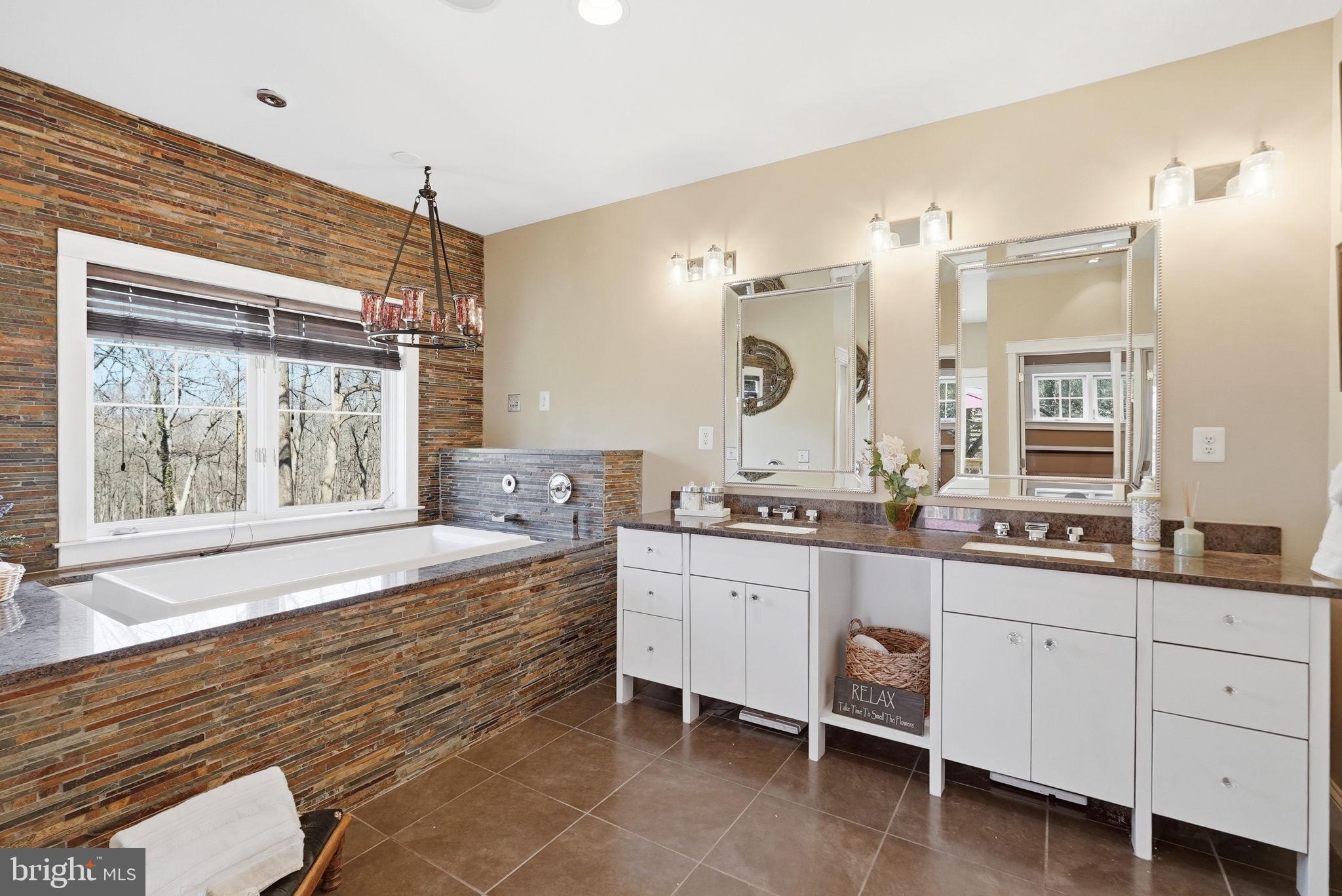 DARNESTOWN OUTSIDE - Residential