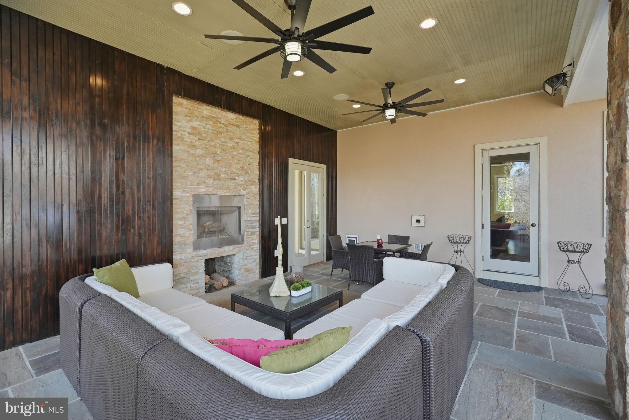 DARNESTOWN OUTSIDE - Residential