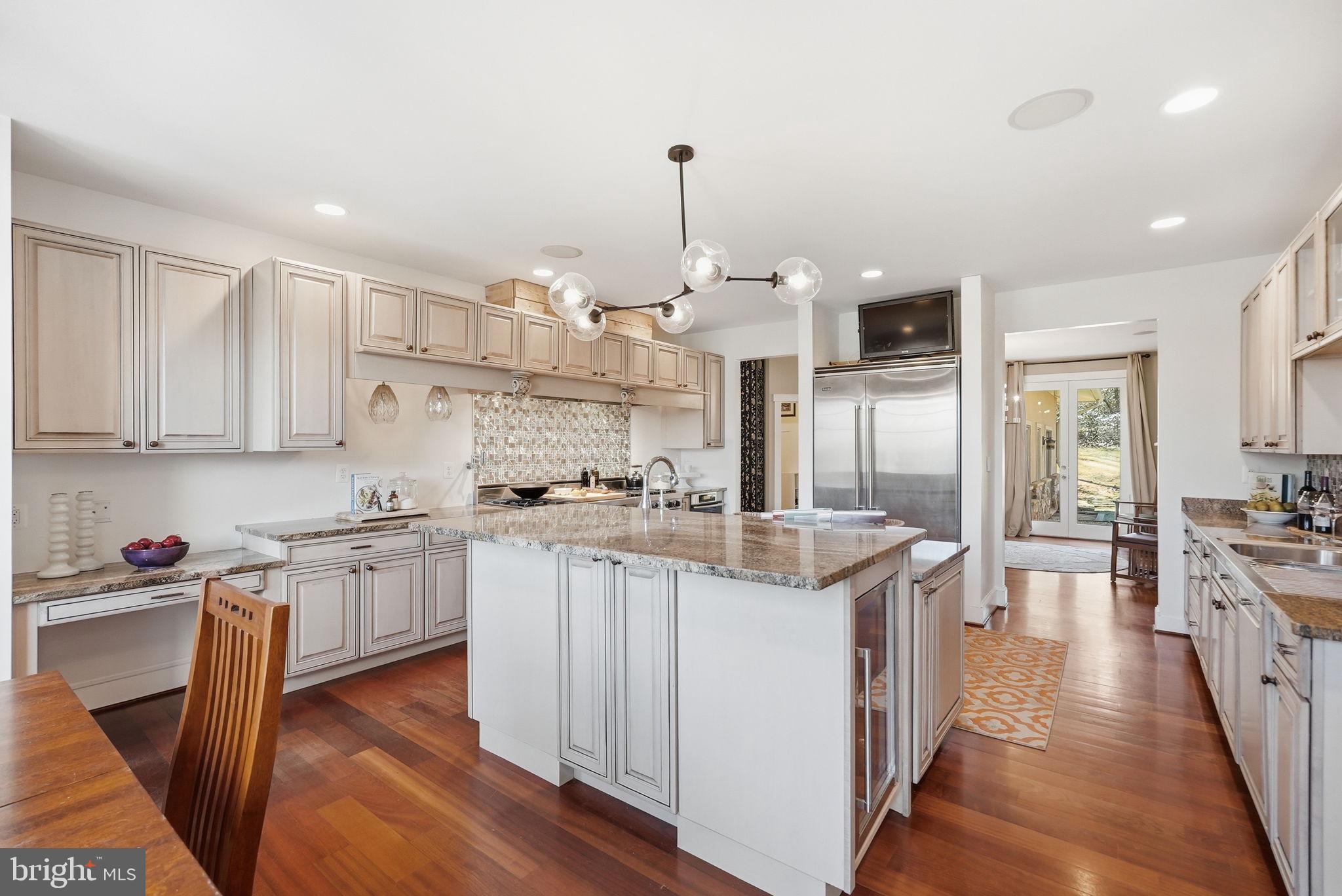 DARNESTOWN OUTSIDE - Residential