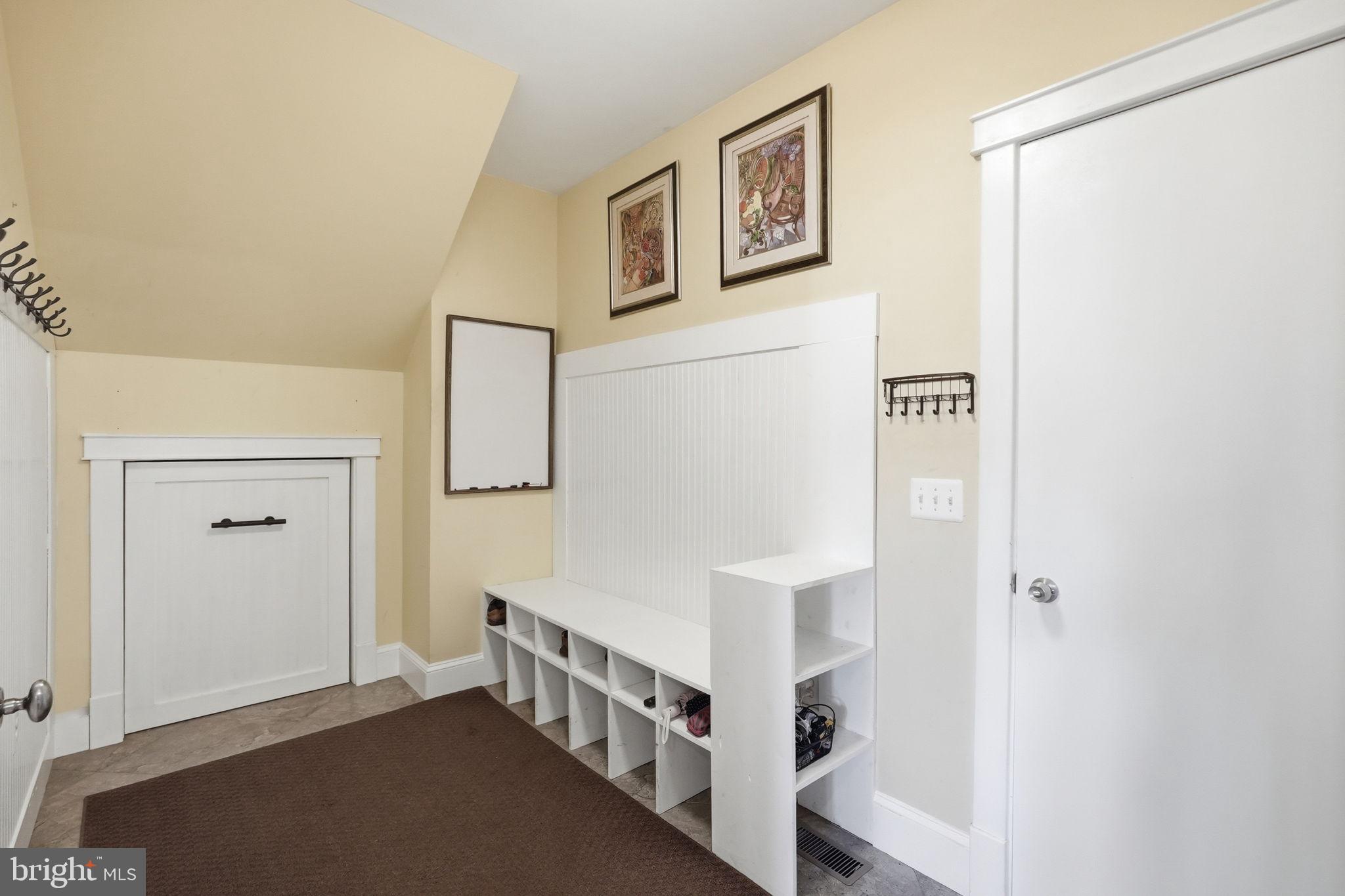 DARNESTOWN OUTSIDE - Residential