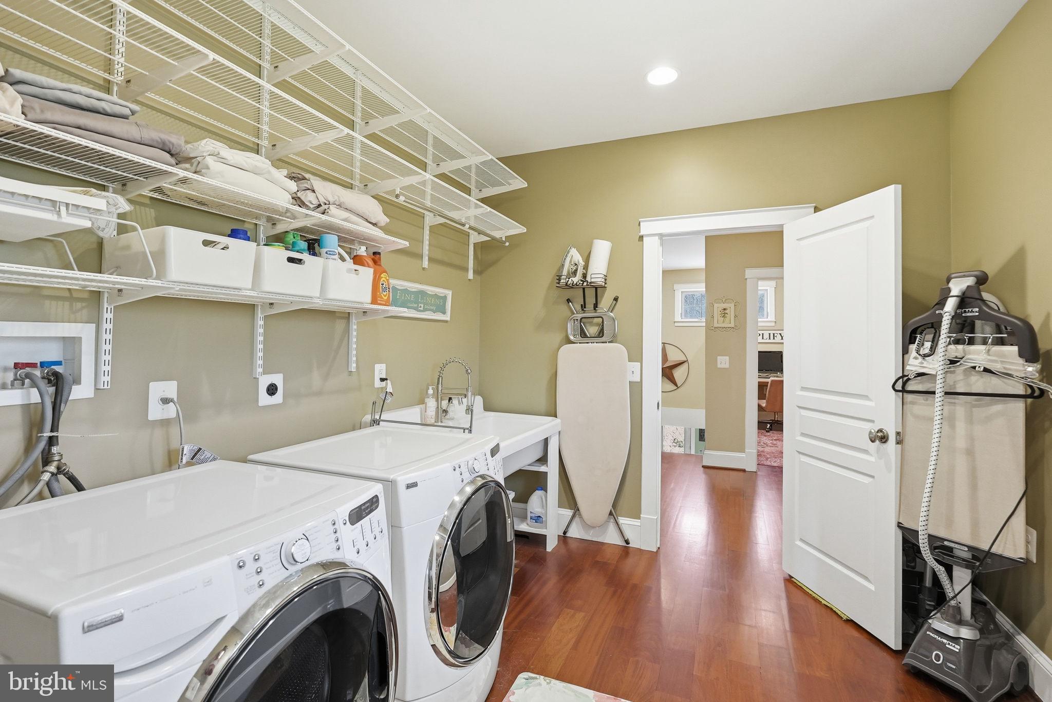 DARNESTOWN OUTSIDE - Residential