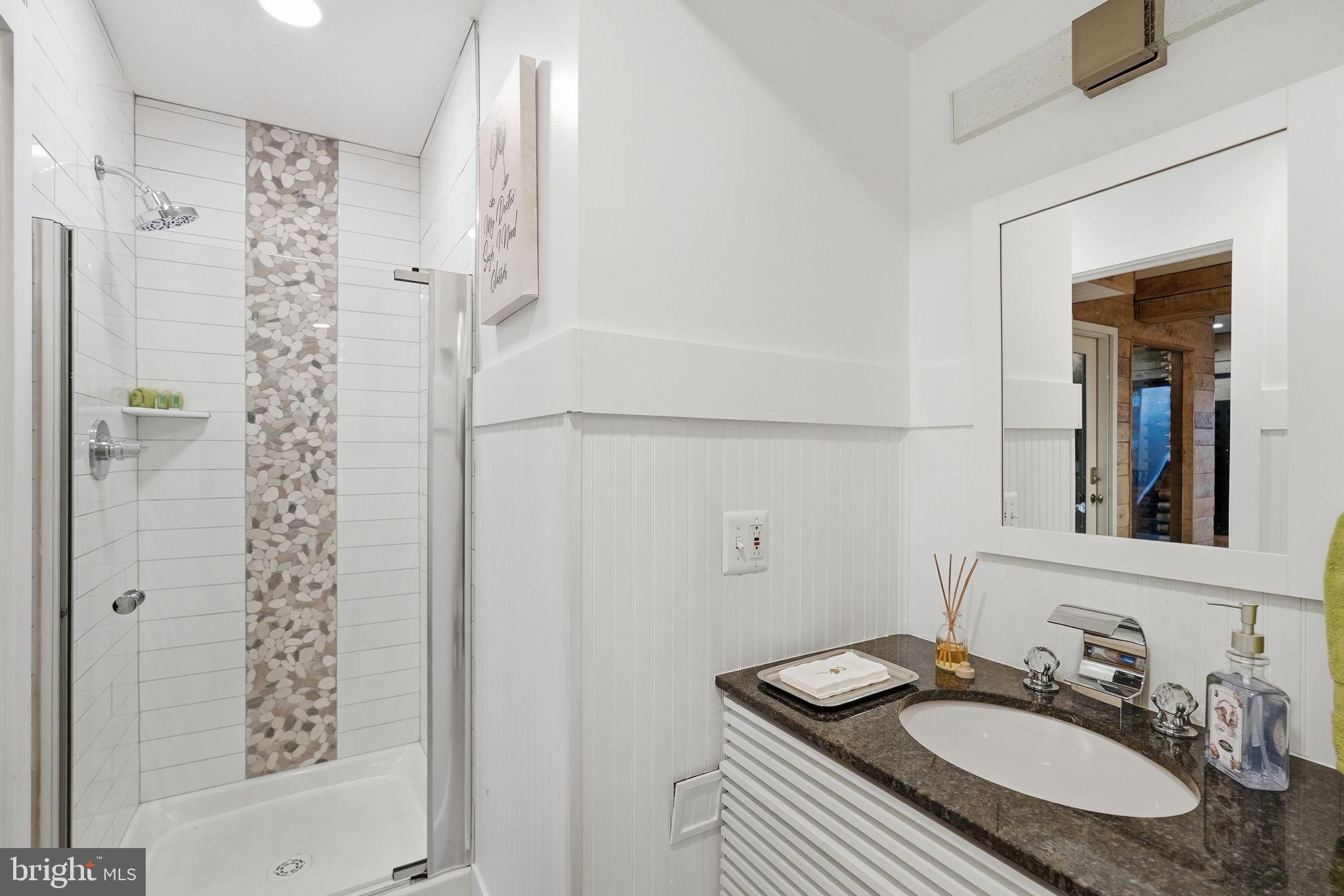 DARNESTOWN OUTSIDE - Residential