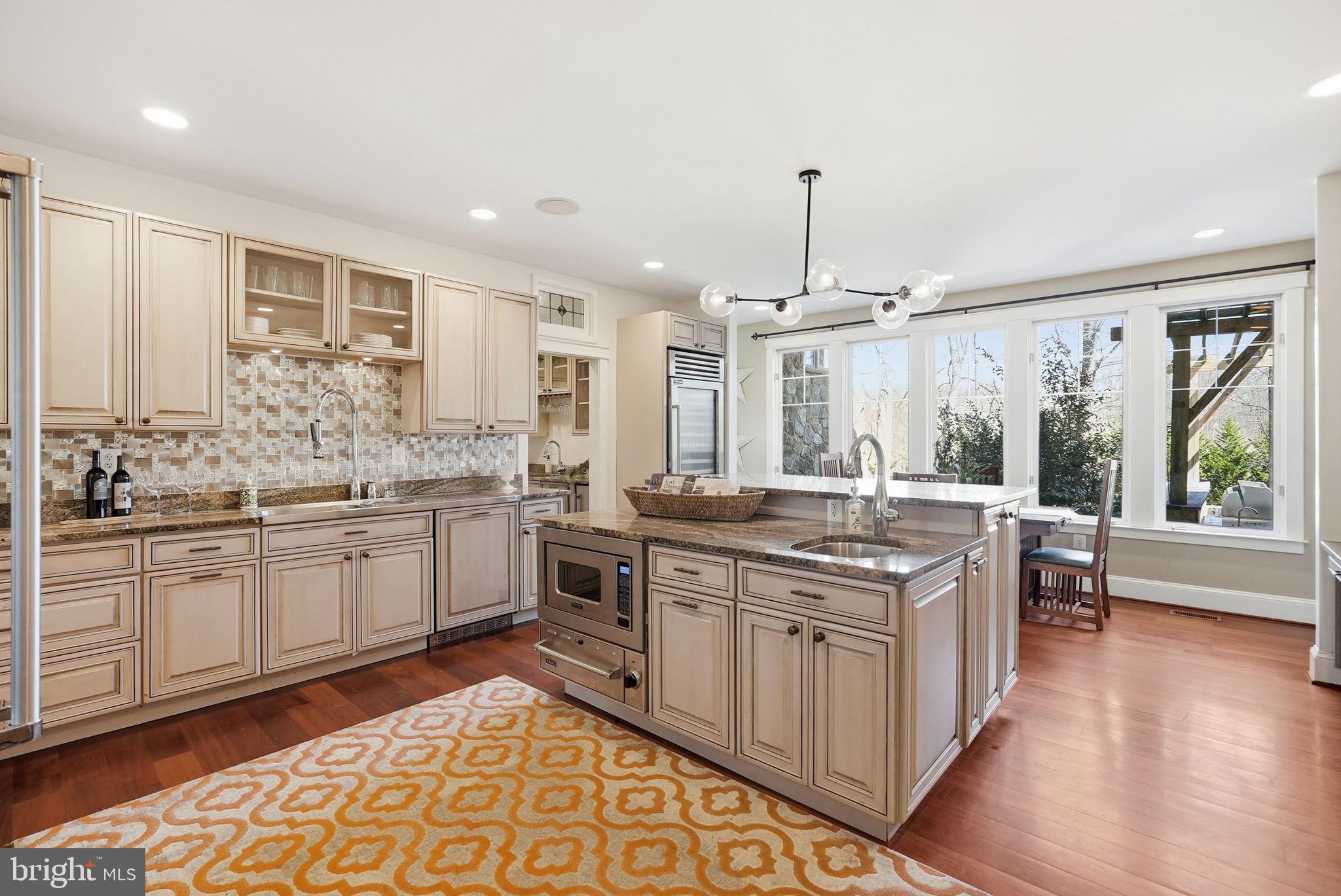 DARNESTOWN OUTSIDE - Residential