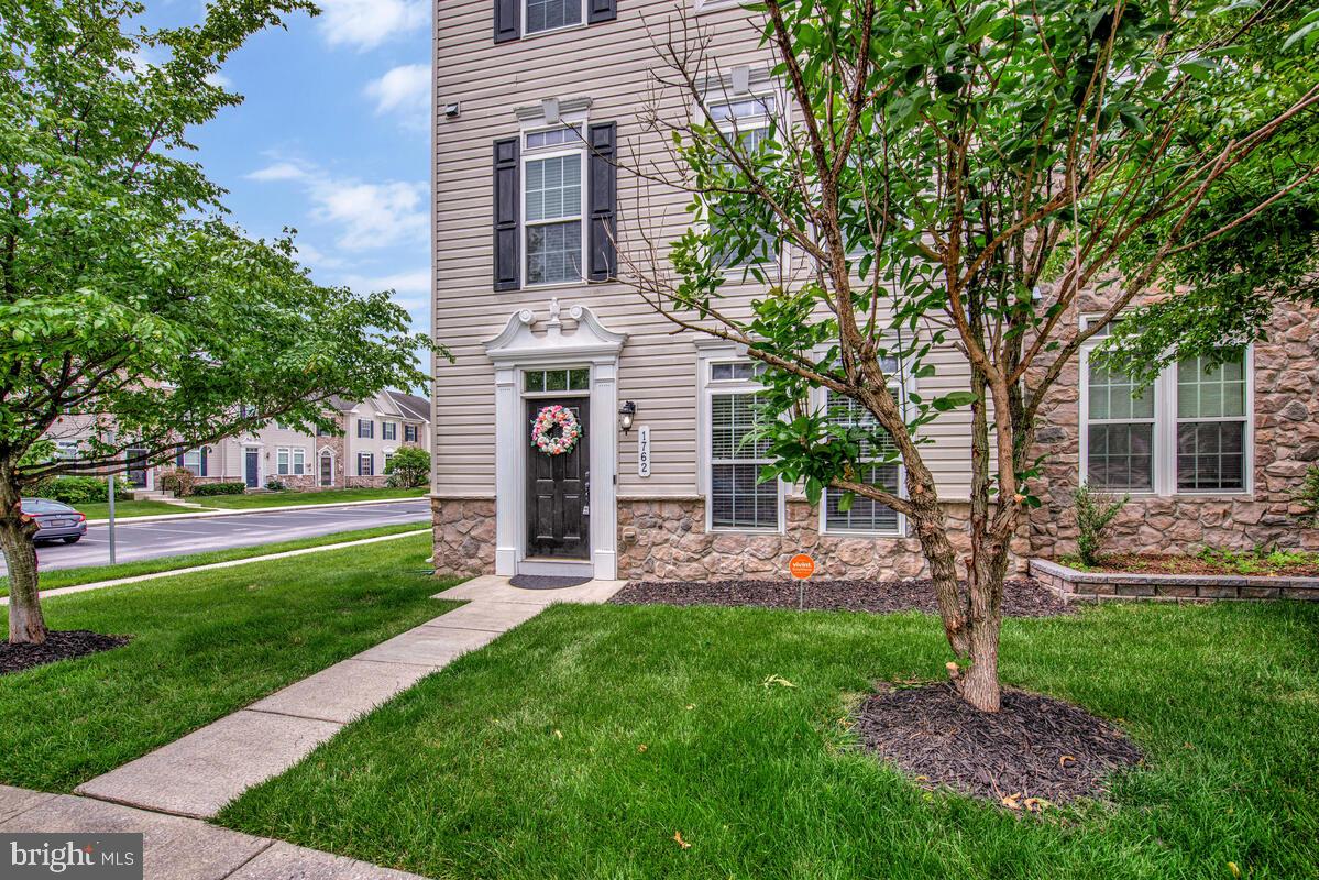 1762 WINSFORD COURT