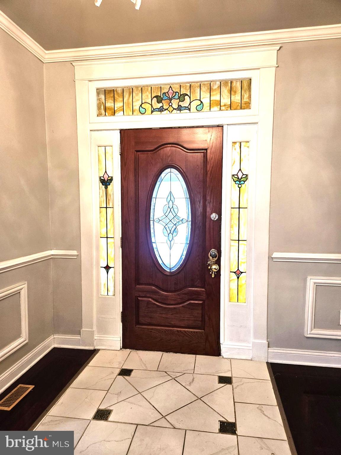 LAURAVILLE HISTORIC DISTRICT - Residential