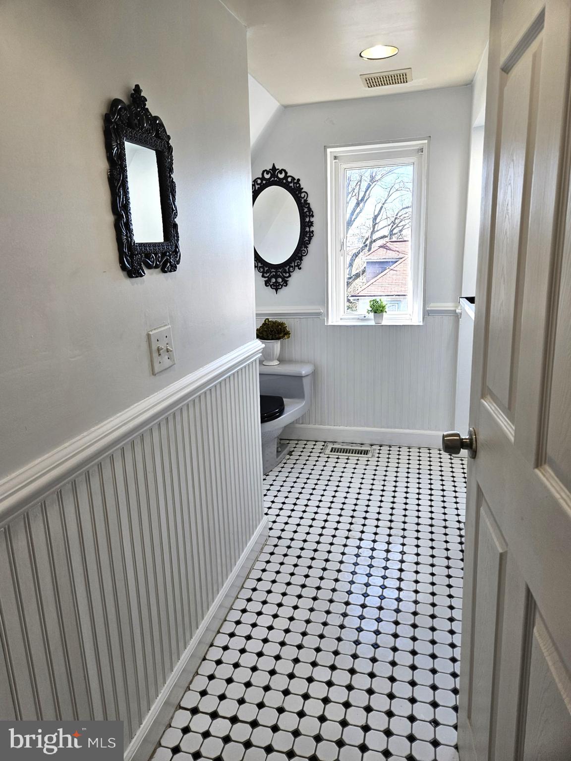 LAURAVILLE HISTORIC DISTRICT - Residential