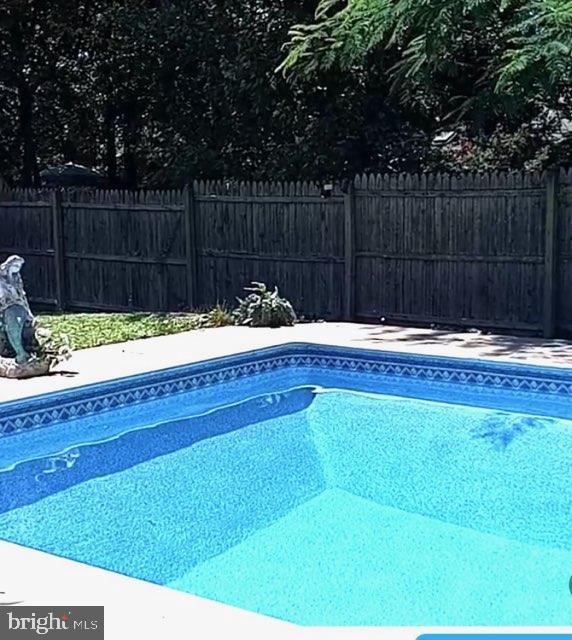 LAURAVILLE HISTORIC DISTRICT - Residential