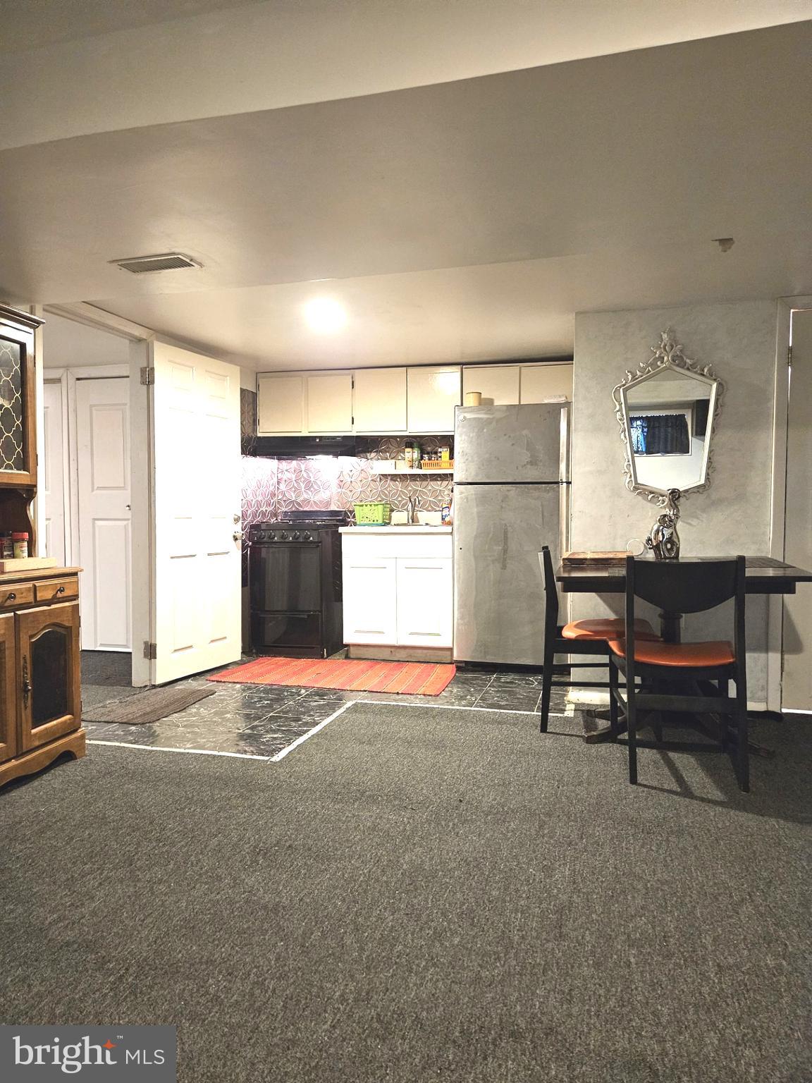 LAURAVILLE HISTORIC DISTRICT - Residential