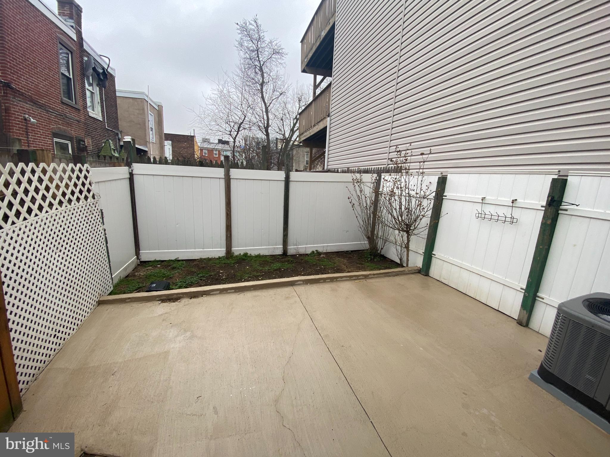 OLDE RICHMOND - Residential Lease
