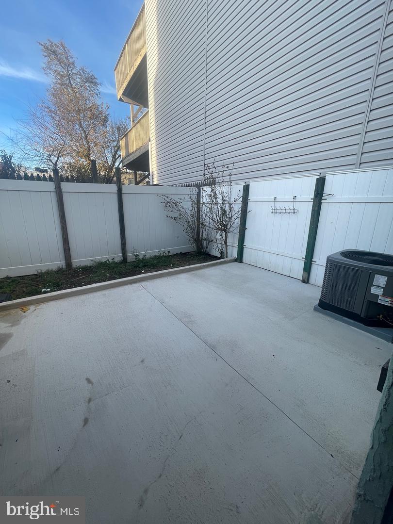 OLDE RICHMOND - Residential Lease