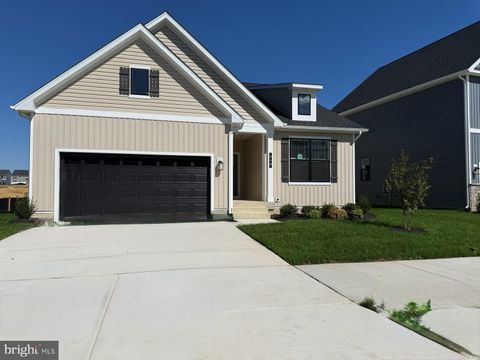 Photo of 648 Hoot Owl Lane, LA PLATA, MD 20646 (MLS # MDCH2046972)