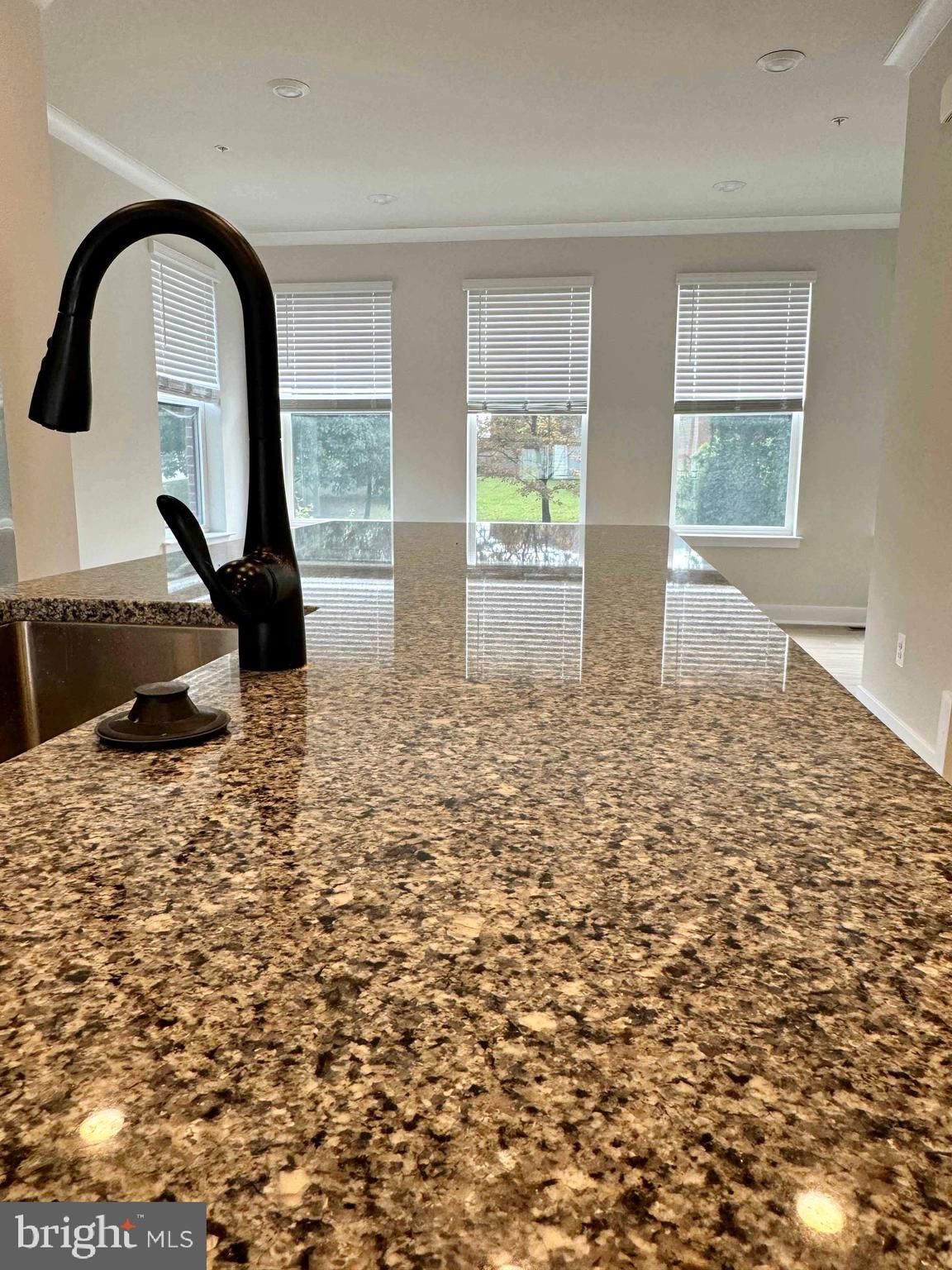 MEDFIELD - Residential