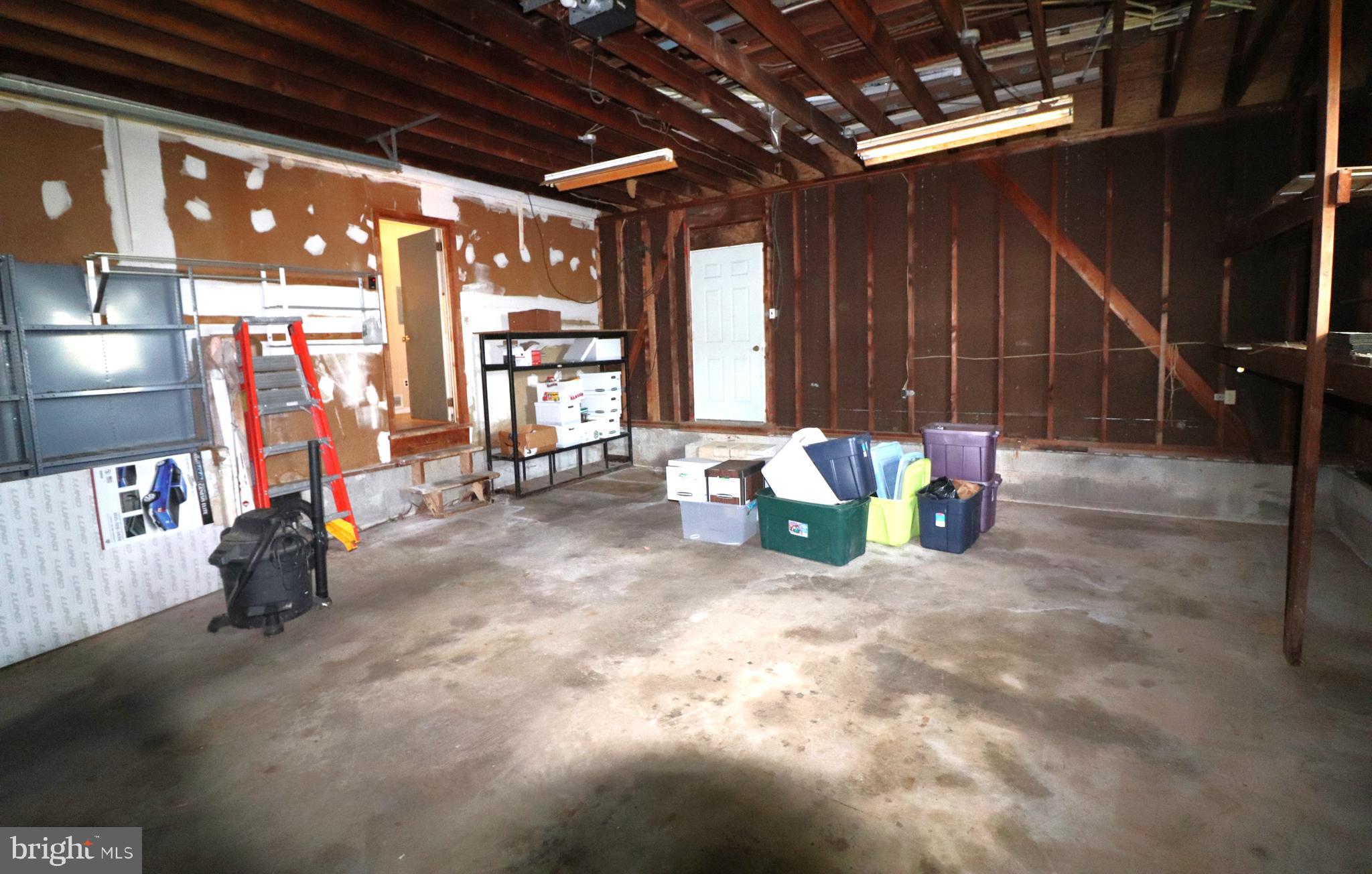 SPRINGTON WOODS - Residential