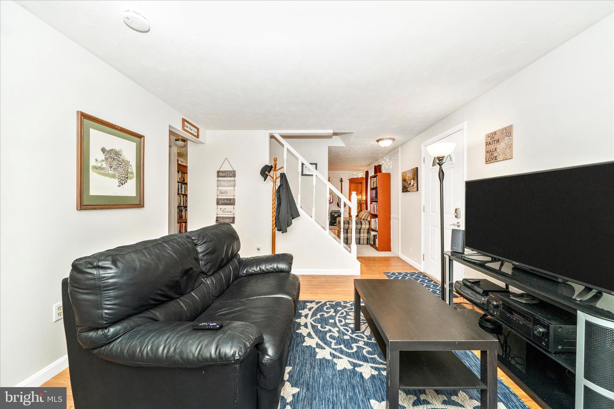 WOODSIDE STATION - Residential