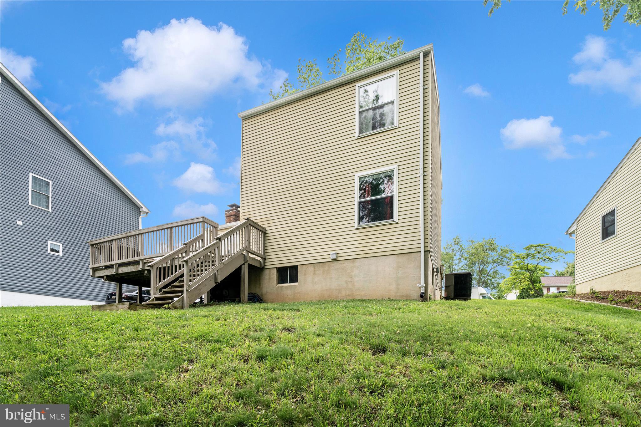 WOODSIDE STATION - Residential