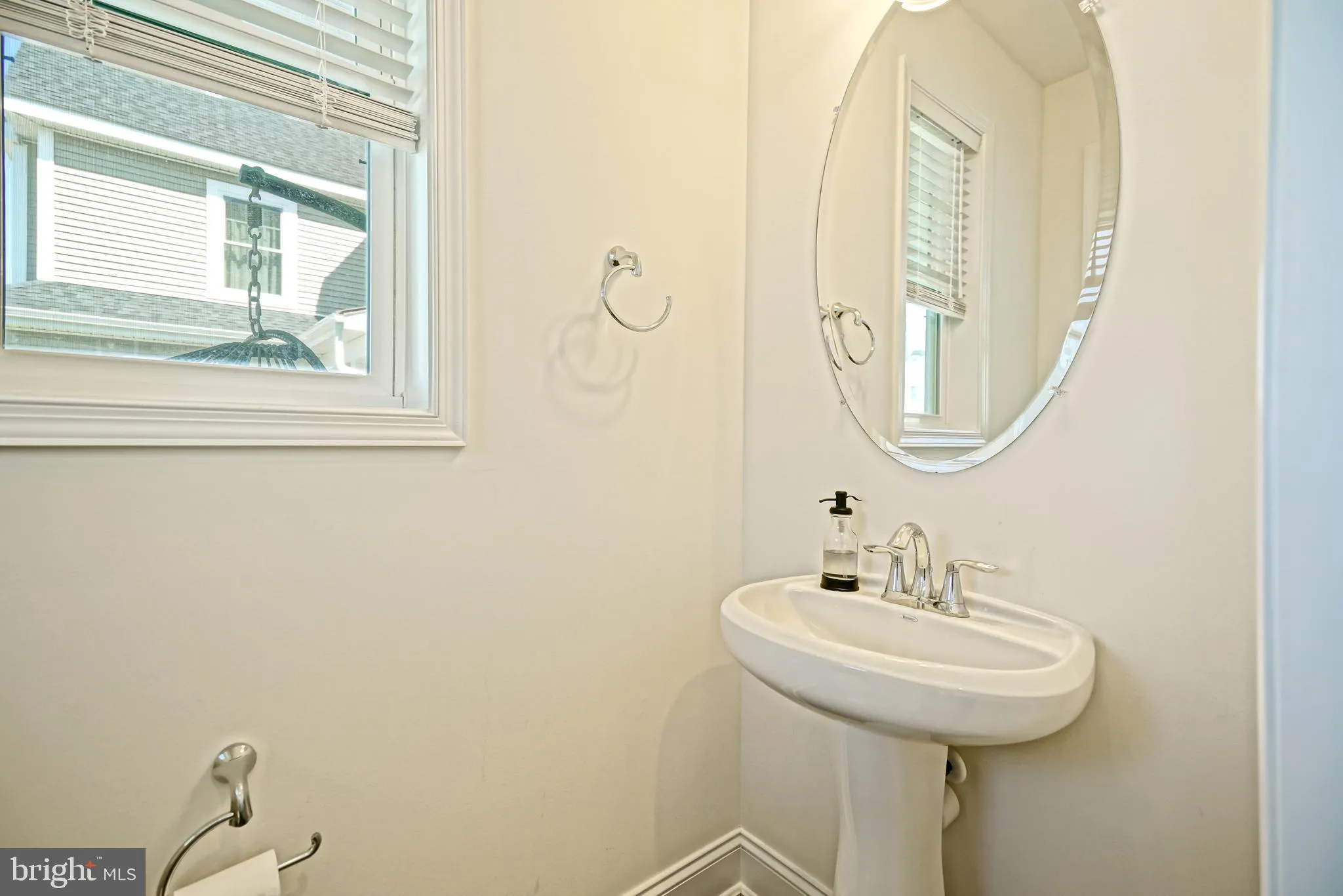 Lewes, Delaware 19958, United States, 5 Bedrooms Bedrooms, ,4 BathroomsBathrooms,Residential,Active,194914