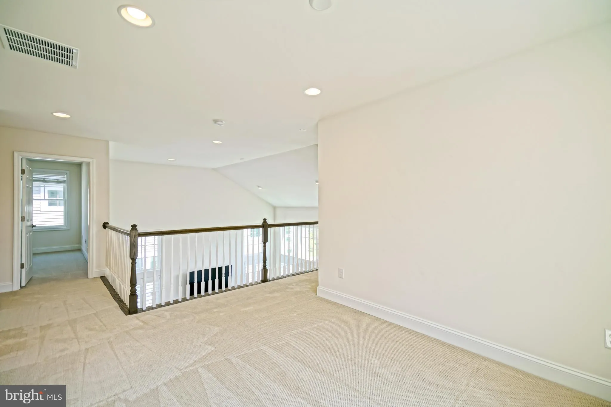 Lewes, Delaware 19958, United States, 5 Bedrooms Bedrooms, ,4 BathroomsBathrooms,Residential,Active,194914