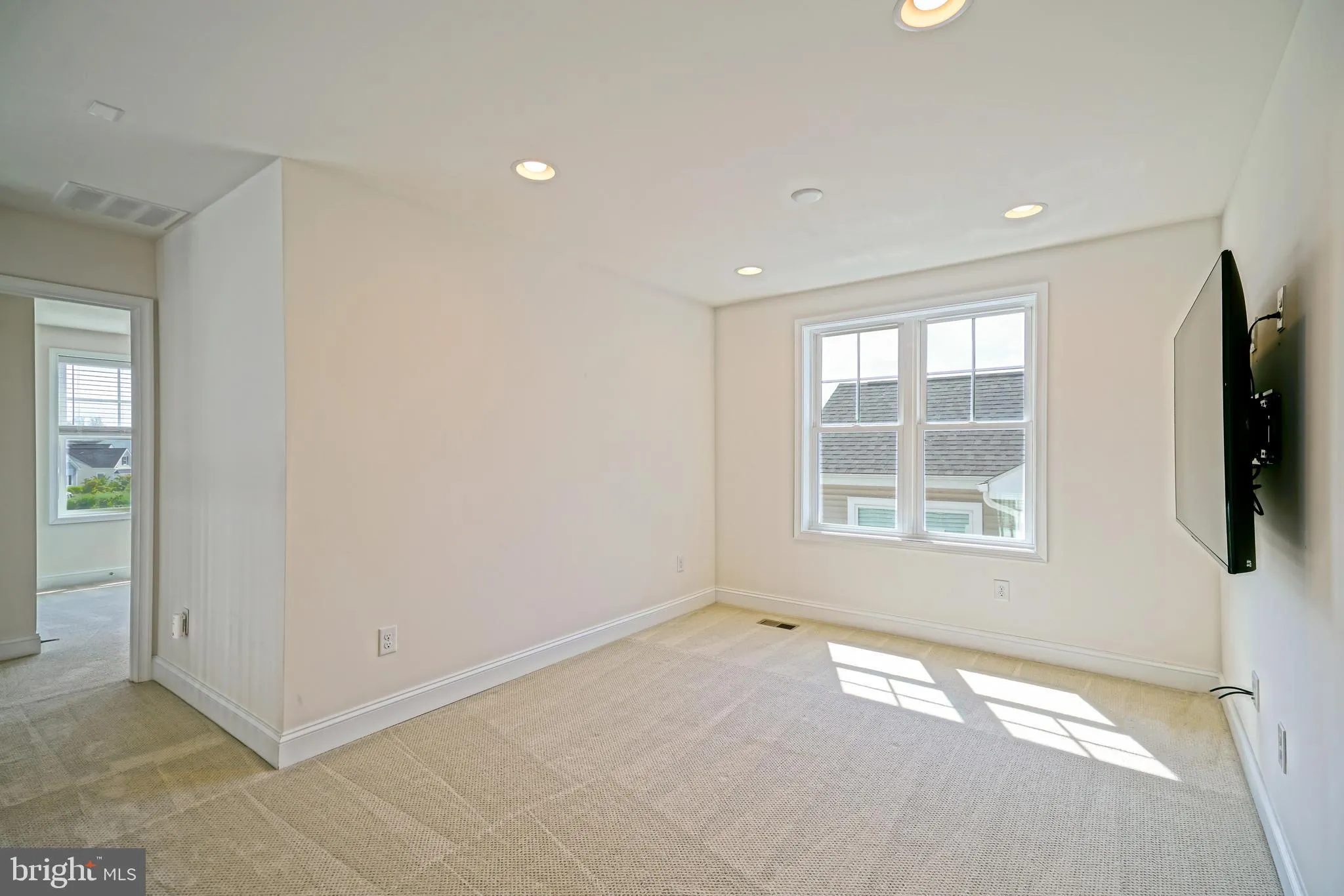 Lewes, Delaware 19958, United States, 5 Bedrooms Bedrooms, ,4 BathroomsBathrooms,Residential,Active,194914