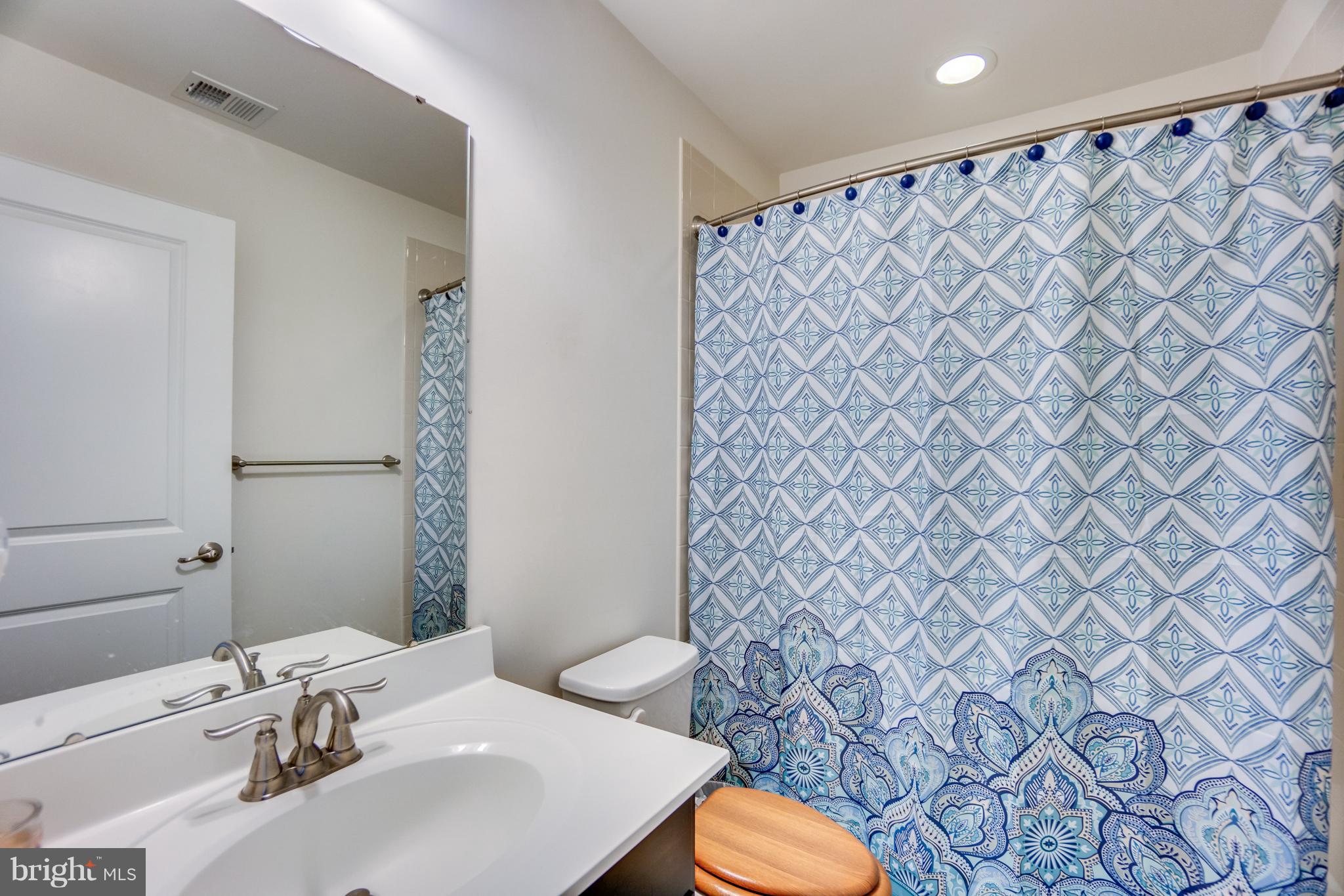 ADAMS CROSSING - Residential