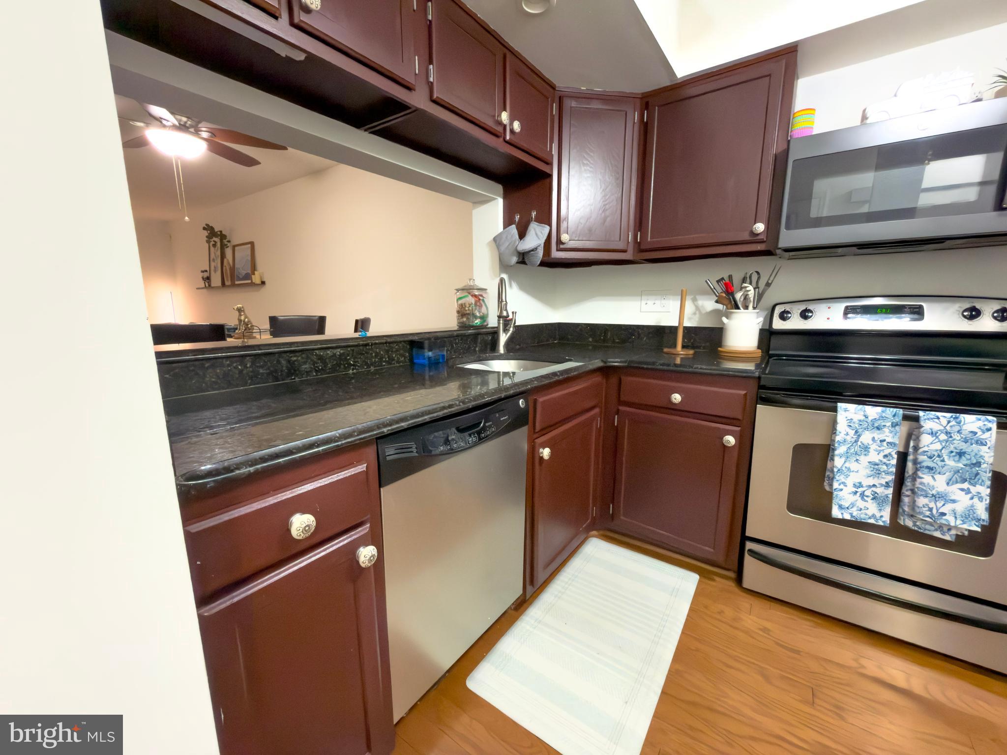 GLENSHIRE TOWNE - Residential