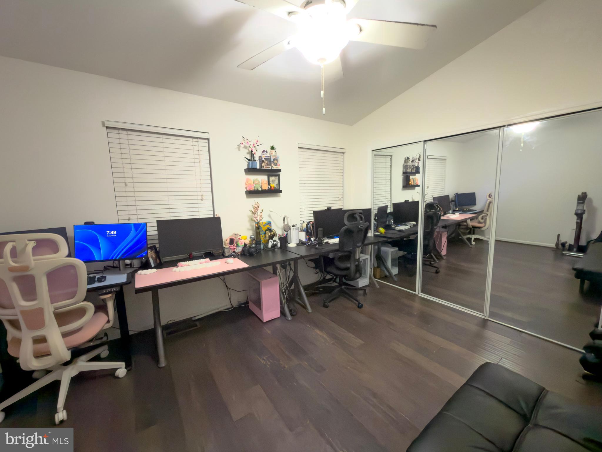 GLENSHIRE TOWNE - Residential