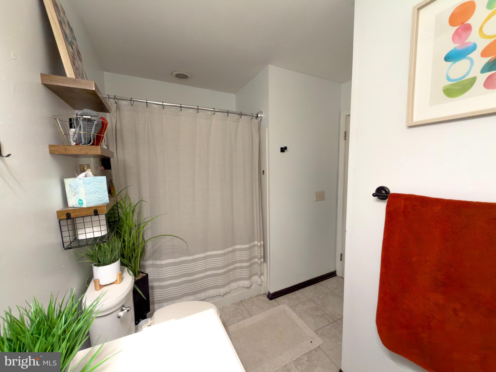 GLENSHIRE TOWNE - Residential